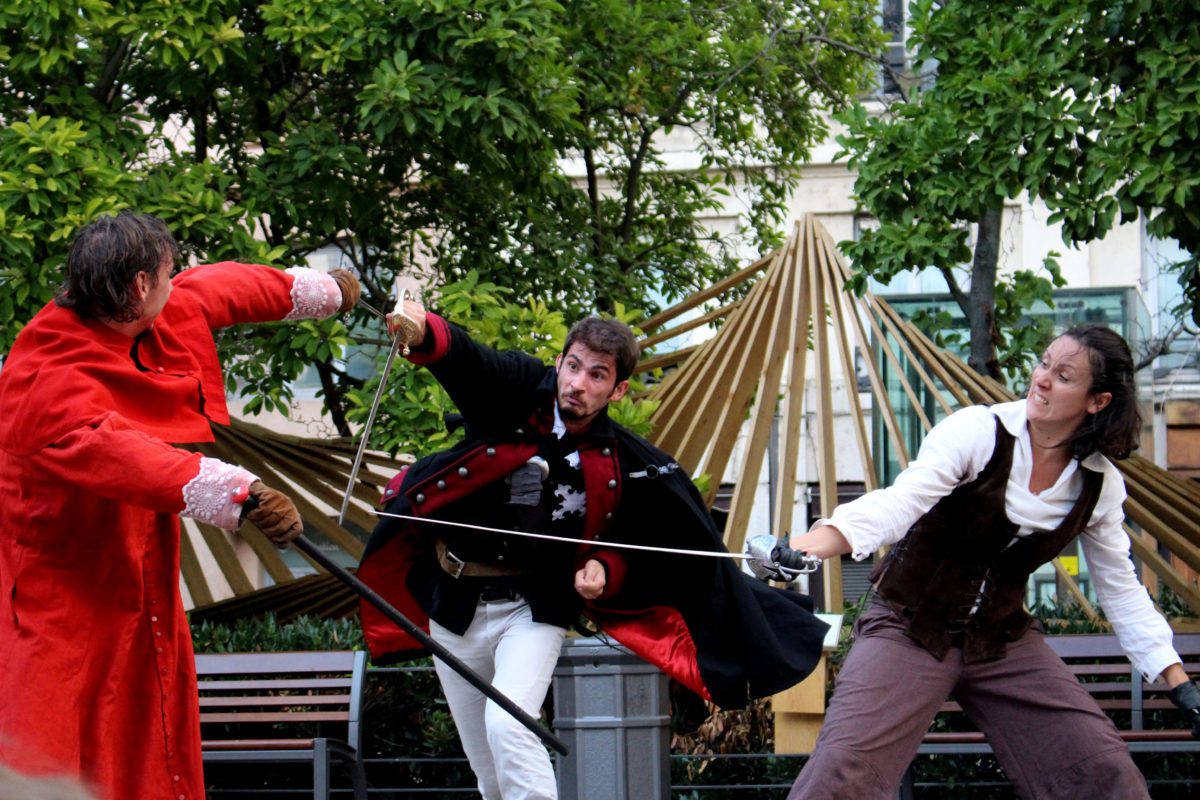 Le cardinal, un mousquetaire et D'Artagnan croisent le fer