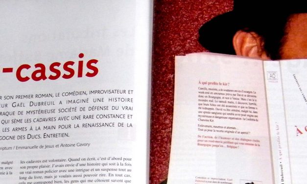 "A qui profite le kir® ?" s’affiche en double page dans Bourgogne Magazine