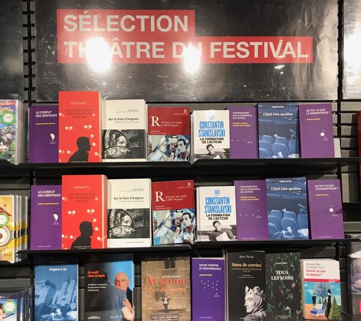 Sur le front D’Avignon dans la sélection Fnac théâtre