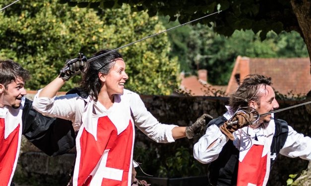 Un pour tous, moi d’abord ! au festival Chariot en scène