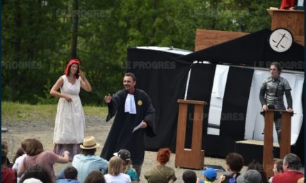 Premières de Descendre de Jeanne