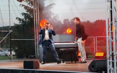 La musique ne sert à rien à Faverois (90)